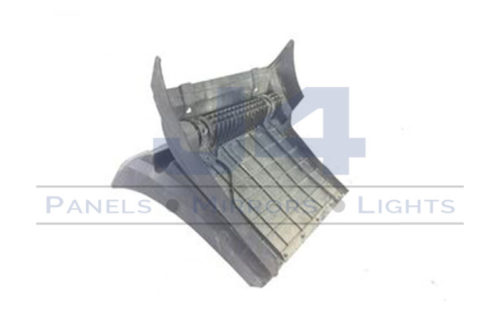 MB1136 - LH MIDDLE DOUBLE MUDGUARD (CUTOUT INSIDE) 9605200719 9605202119 9605202719